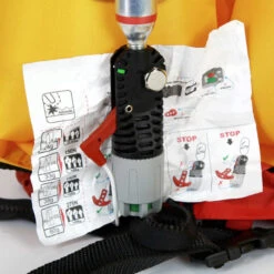 Gilet Gonflable ESSENTIAL ZIP Automatique Avec Harnais 170 N - Rouge -Railblaza Soldes Boutique gilet gonflable essential zip automatique avec harnais 170 n rouge 3