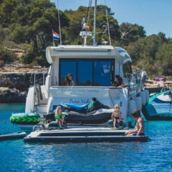 PISCINE GONFLABLE POUR BATEAU JOBE -Railblaza Soldes Boutique piscine gonflable pour bateau jobe 13